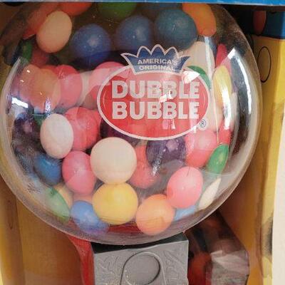 Lot 231: Vintage NEW Dubble Bubble Gumball Machine