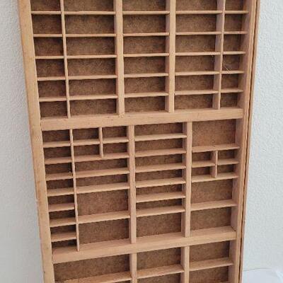 Lot 233: Vintage Collectibles Wall Tray 
