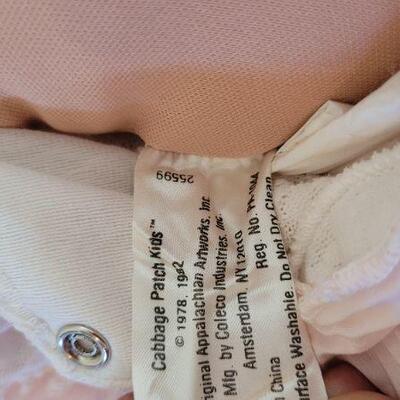 Lot 235: (2) Vintage 1980's Cabbage Patch Dolls