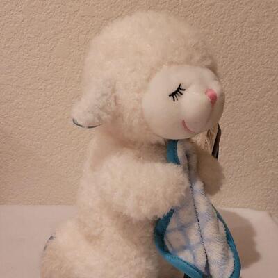 255:  New Baby Girl Basket , Praying Lamb, Pull Toy, Neck wings