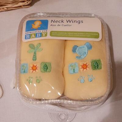 255:  New Baby Girl Basket , Praying Lamb, Pull Toy, Neck wings