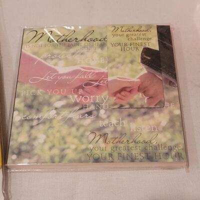 Lot 257: New - Mom Journal, Book. Jewelry Box, Photo Frame & Recordable Cube Frame 