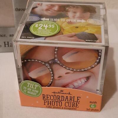 Lot 257: New - Mom Journal, Book. Jewelry Box, Photo Frame & Recordable Cube Frame 