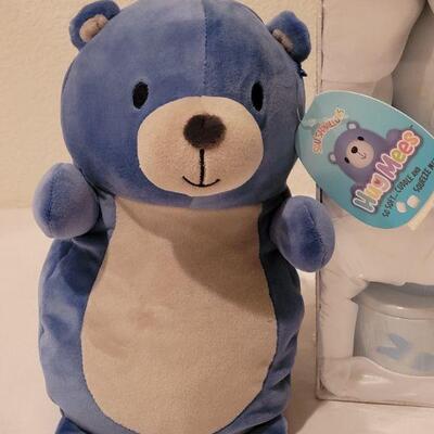 Lot 259: New Baby Box Keepsake Set & Very Soft Plushie