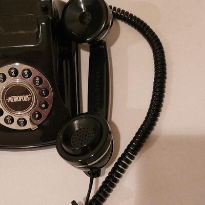 Lot 262: Vintage Conair Push Button Rotary STYLE Phone 