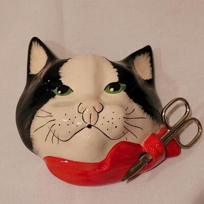Lot 263:  Vintage Cat with String Mouth and Scissors  Babbacombe Devon, England 