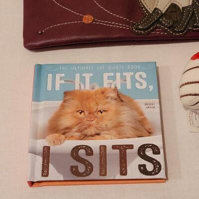 Lot 265: New Chala Cat Purse, Book and Purse Charm