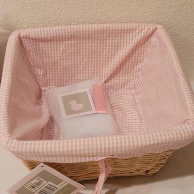 Lot 275: NEW Baby Girl Basket, Koala Plushie, Puzzle and Book