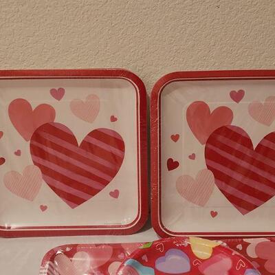 Lot 276: New Disposable Valentine's Plates and Napkins 