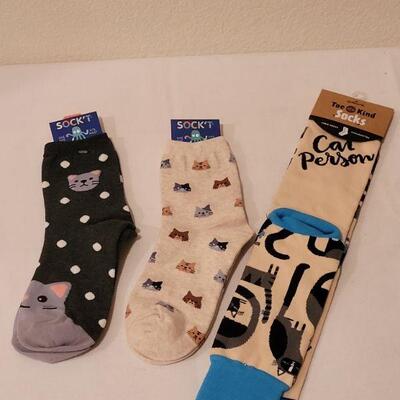 Lot 279: (3) New Pairs of Kitty Socks