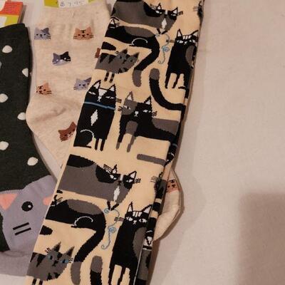 Lot 279: (3) New Pairs of Kitty Socks
