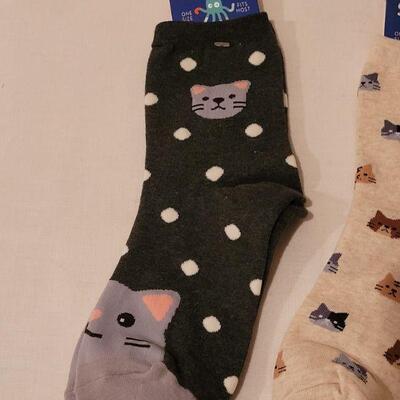 Lot 279: (3) New Pairs of Kitty Socks