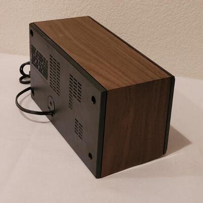Lot 288: Vintage GE Radio