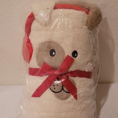 Lot 299: NEW Dept. 56 Blanket 