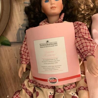 2 Ashton Drake Dolls 
