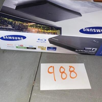 Lot  988 -Samsung Blue Ray/DVD Player 