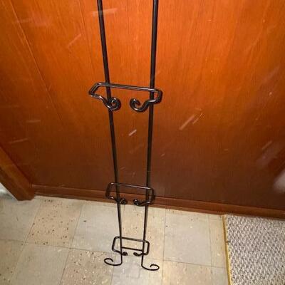 Lot 1003 - Metal plate holder