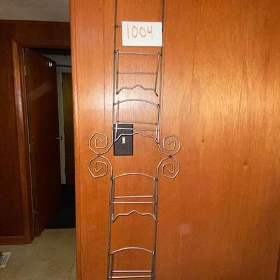 Lot 1004 - Metal plate holder,  adjustable