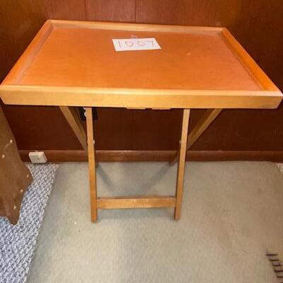 Lot 1007 - Wood TV tray