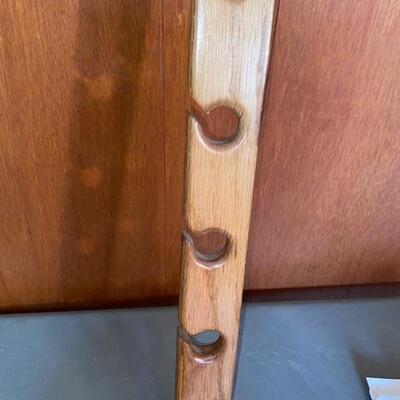 Lot 1011 - Cap Holder