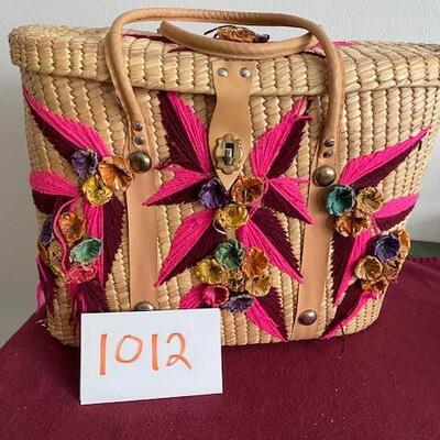 Lot 1012 -   Straw bag with embroidery