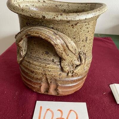 Lot 1020 - Large Stoneware Pot with handles