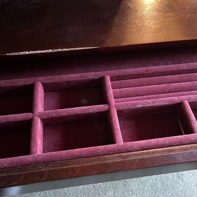 LOT 218. LIVING SPACES MT VIEW LINE MAHOGANY CONSOLE DRESSER W/HIDDEN DRAWERS! 