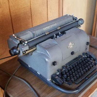 Lot #66 Vintage Underwood Typewriter with Cover