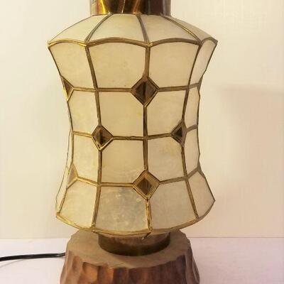 Lot #67  Vintage Mid Century Shell Table Lamp