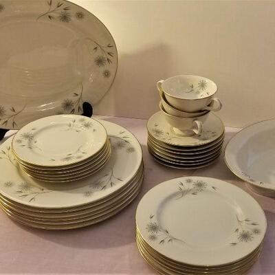 Lot #79   30 Pieces of Haviland (USA) Mid Century Fine China in the "LaSerre" pattern