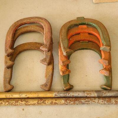 7 Double Ringer 2.5 lbs Official Diamond Drop Forged Horseshoes w/2 stakes