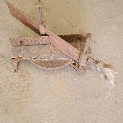 Vintage Stanley Miter Box w/ Disston Saw