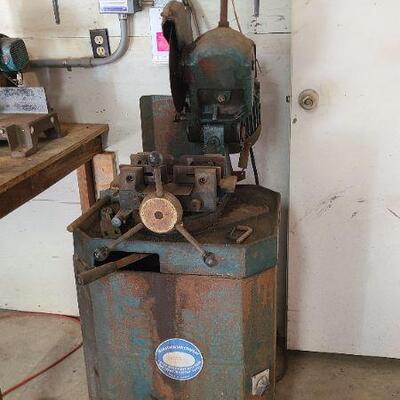 Marathon MC-250 Sawing Machine