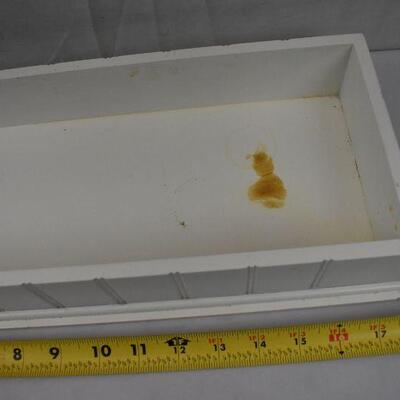 White Beadboard Tray. Needs Cleaning