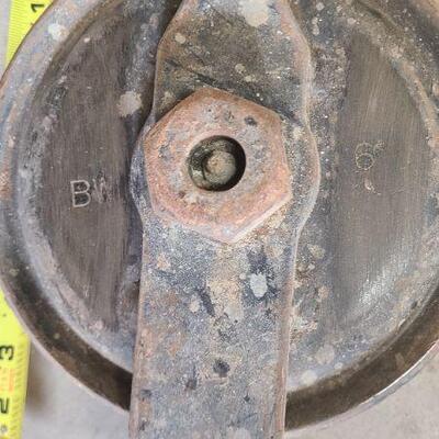 BW Cast Iron Hook & Pulley