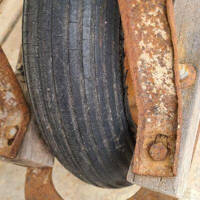 Fiberglass Lined Wheel Barrow