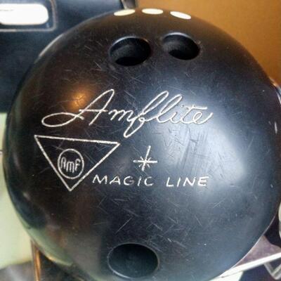 Amflite Magic Circle Bowling Ball