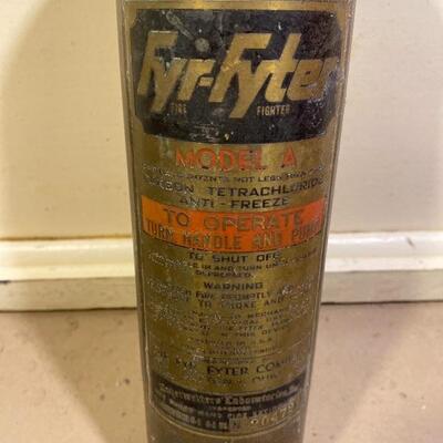 Lot# 113 s 1940s Fyr Fyter Model A brass fire extinguisher w/bracket Willys Jeep GPW MB  