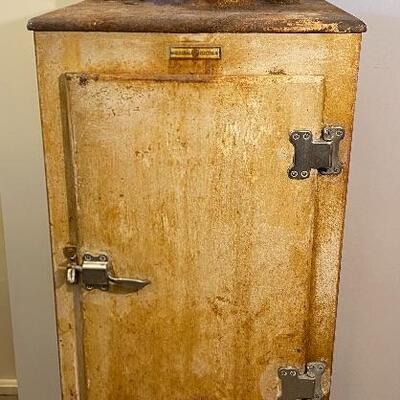 Lot# 118 s Antique General Electric Monitor Top Refrigerator Freezer Part Repair Appliance 
