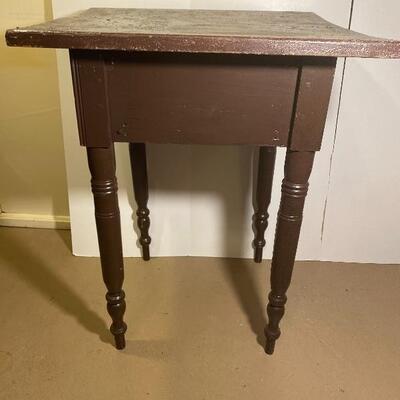 Lot# 128 Handmade Colonial Turned leg Side Table 