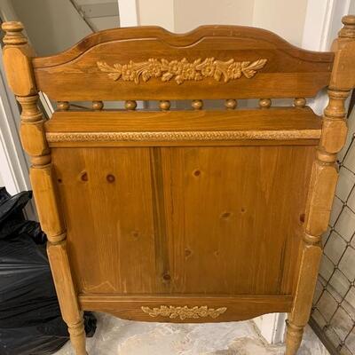 Vintage 80â€™s Hedstrom furniture 