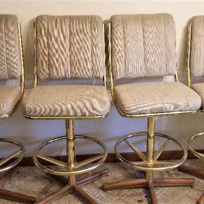 Lot #118  Set of 4 1980's barstools
