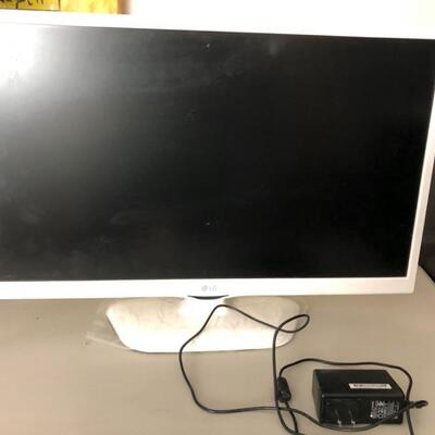LG Flatscreen on a stand 24" tv -- 22" SW x 13 1/2" H)
Works perfectlyl  Used in in my kitchen  Renovating the kitchen and...