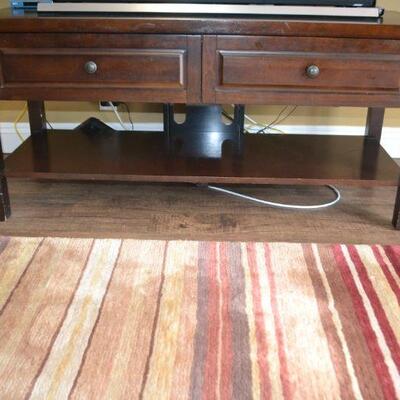 LOT 2 TV STAND
