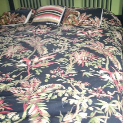 LOT 73 TOMMY BAHAMA KING SIZE BEDDING AND DECORATIVE PILLOWS