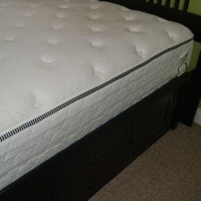 LOT 74 KING SIZE BED AND MATTRESS
