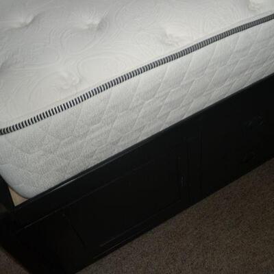 LOT 74 KING SIZE BED AND MATTRESS