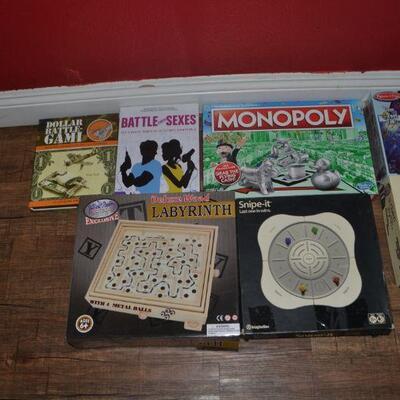 LOT 102 COLLECTION OF GAMES