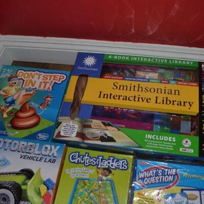 LOT 103    COLLECTION OF GAMES 