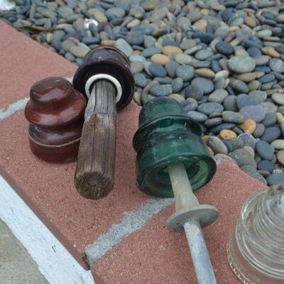 LOT 117  GLASS INSULATOR COLLECTION